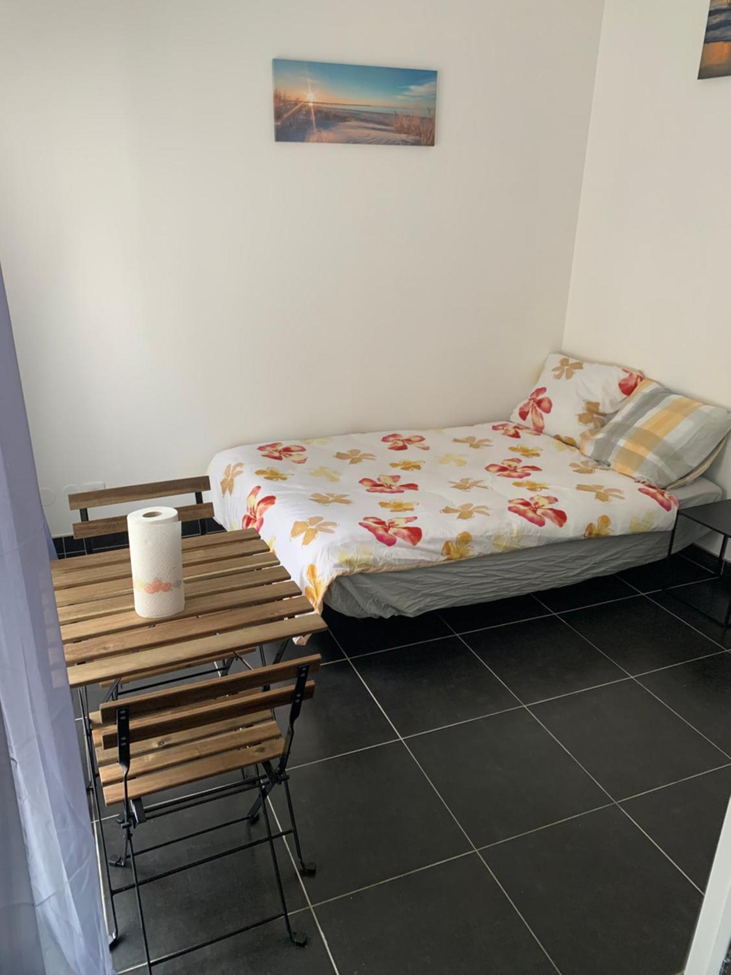 Jolie Maisonnette Avec Terrasse Nancy Centre Экстерьер фото